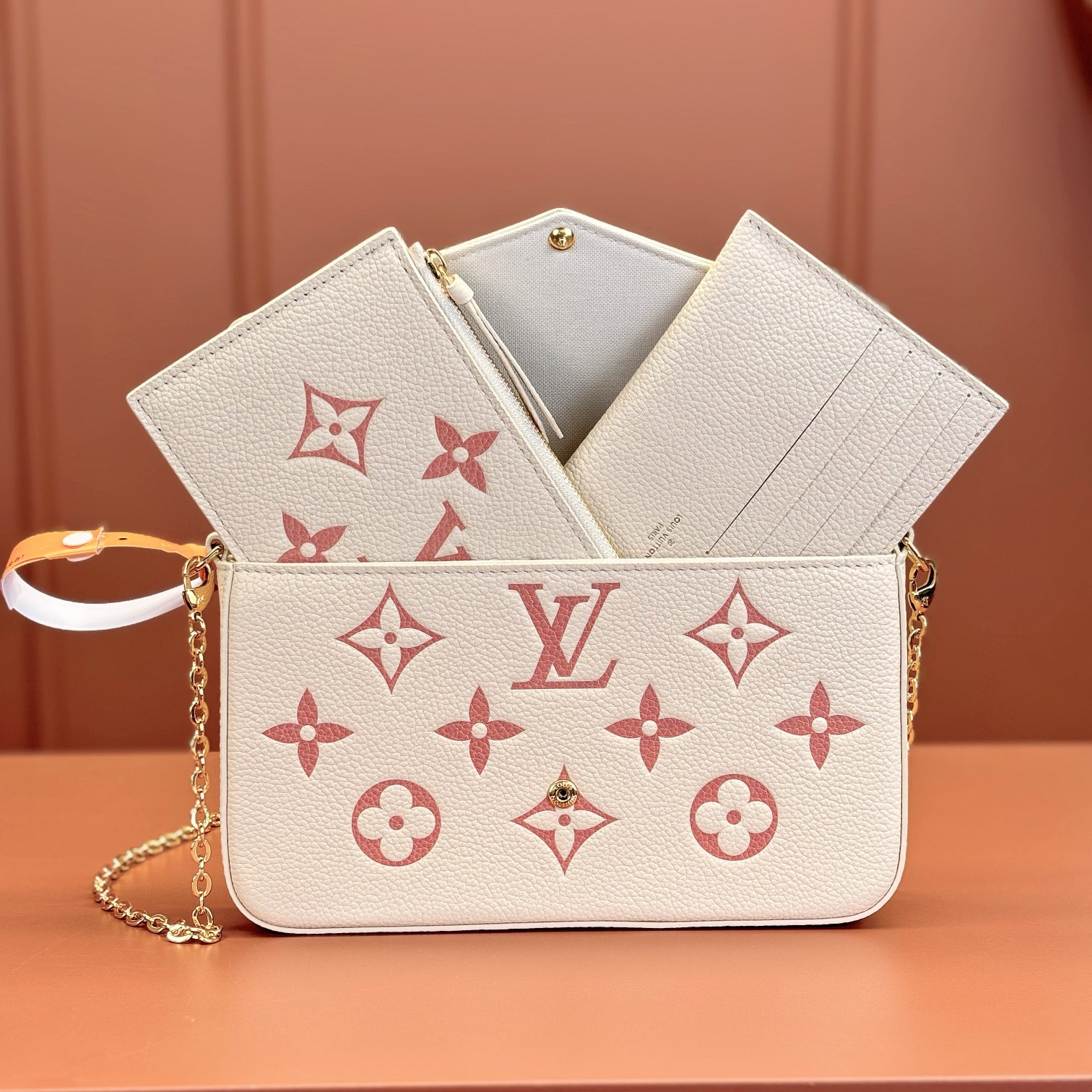 Louis Vuitton 路易威登 Chain Bag
