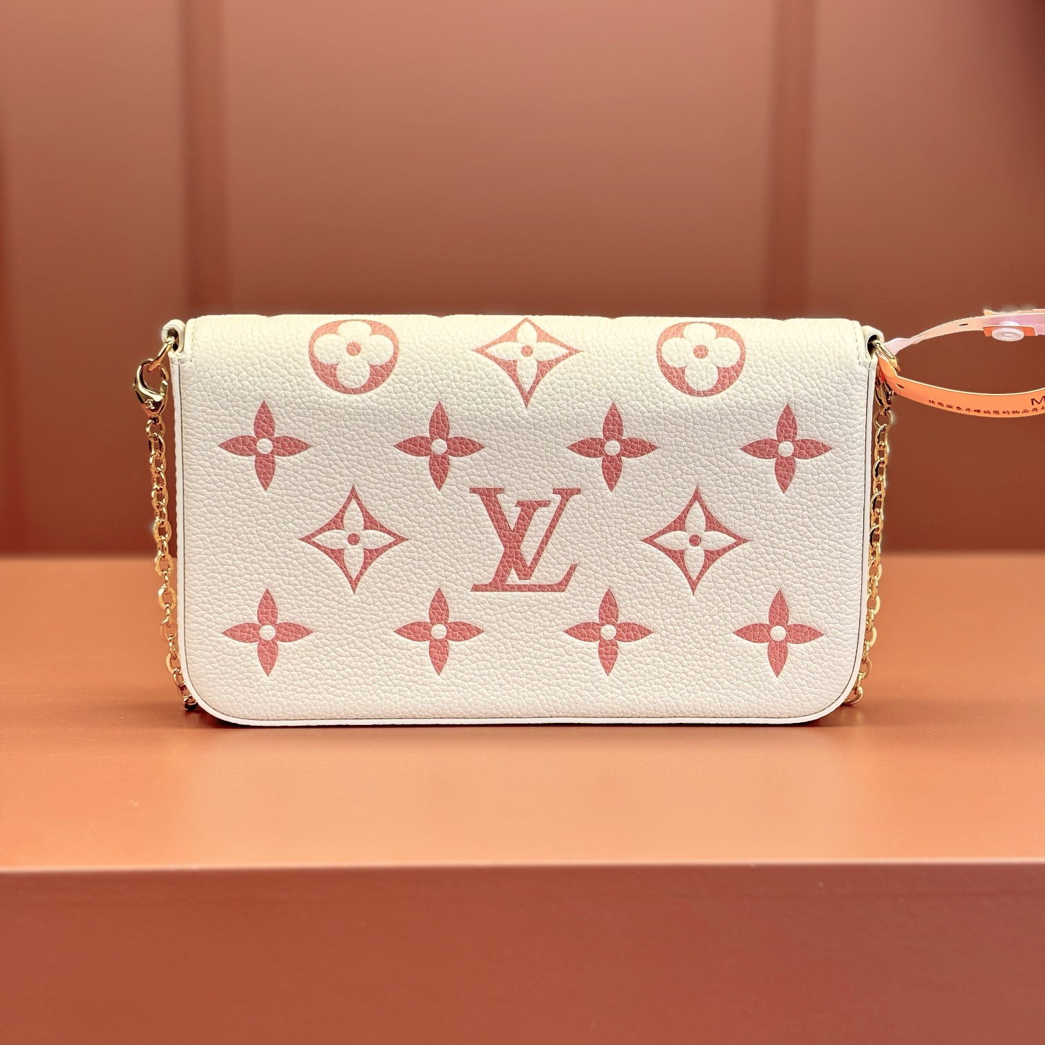 Louis Vuitton 路易威登 Chain Bag