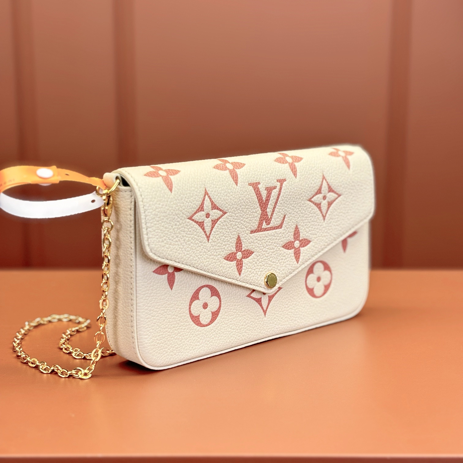 Louis Vuitton 路易威登 Chain Bag