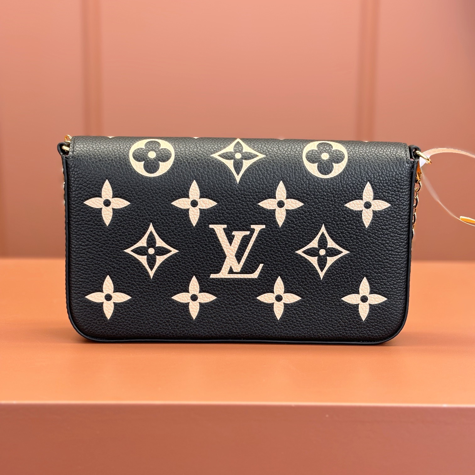 Louis Vuitton 路易威登 Chain Bag