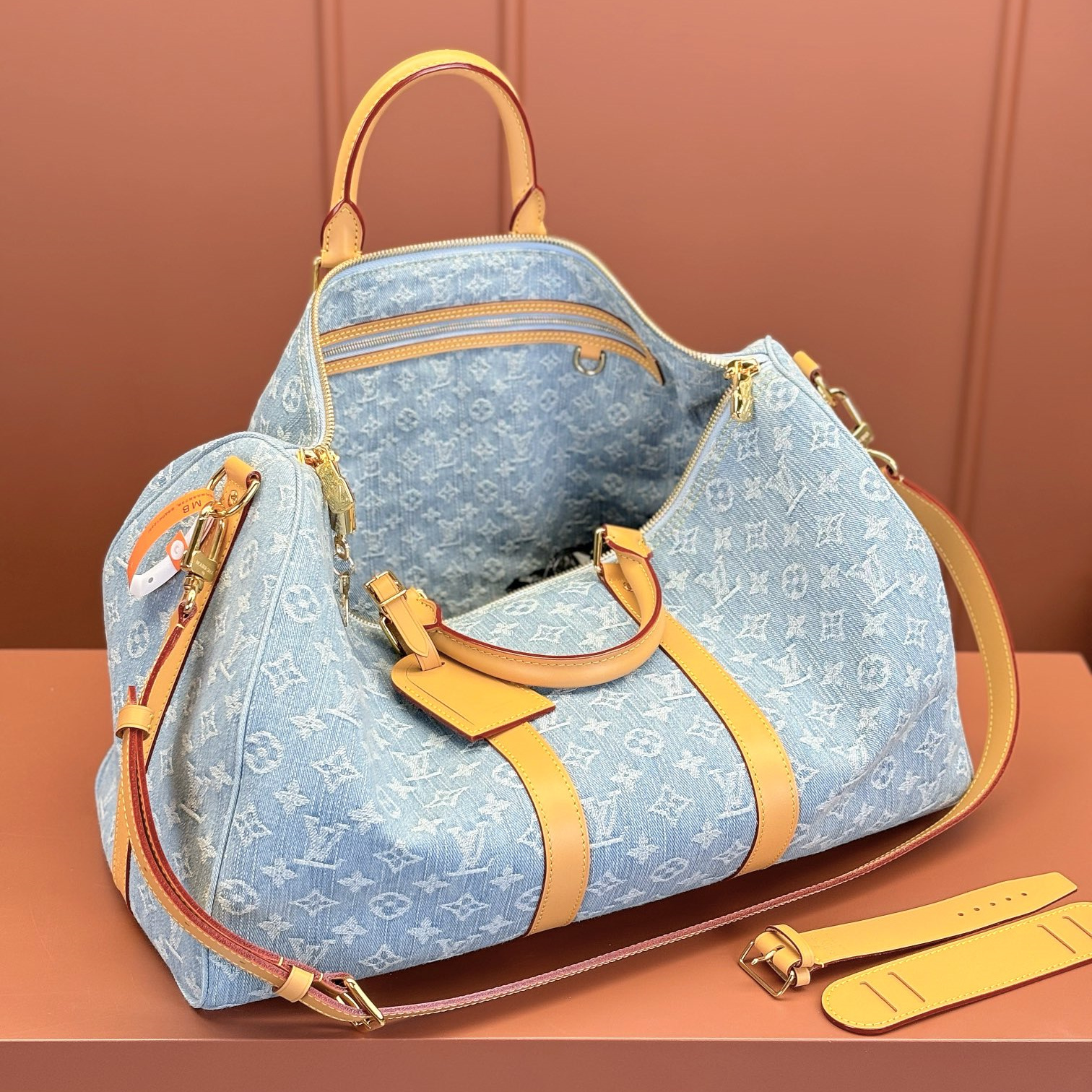 Louis Vuitton 路易威登 Leather Goods