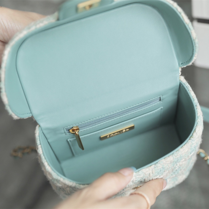 Chanel 香奈兒 Leather Goods