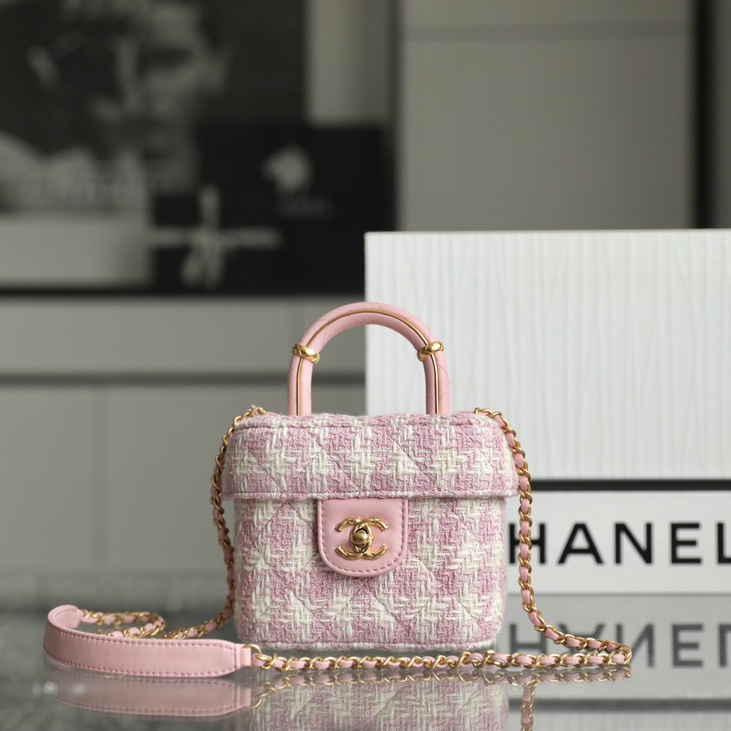 Chanel 香奈兒 Leather Goods