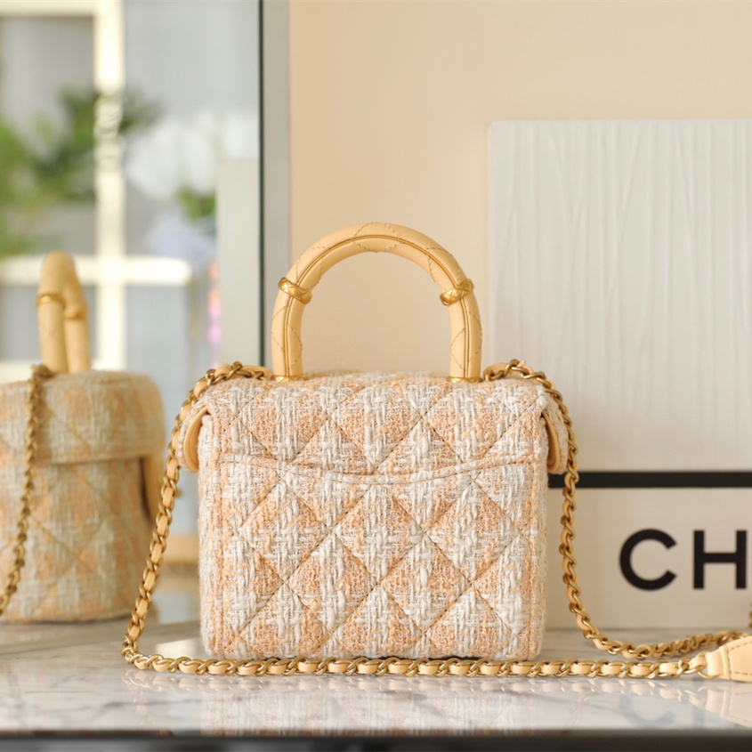 Chanel 香奈兒 Leather Goods