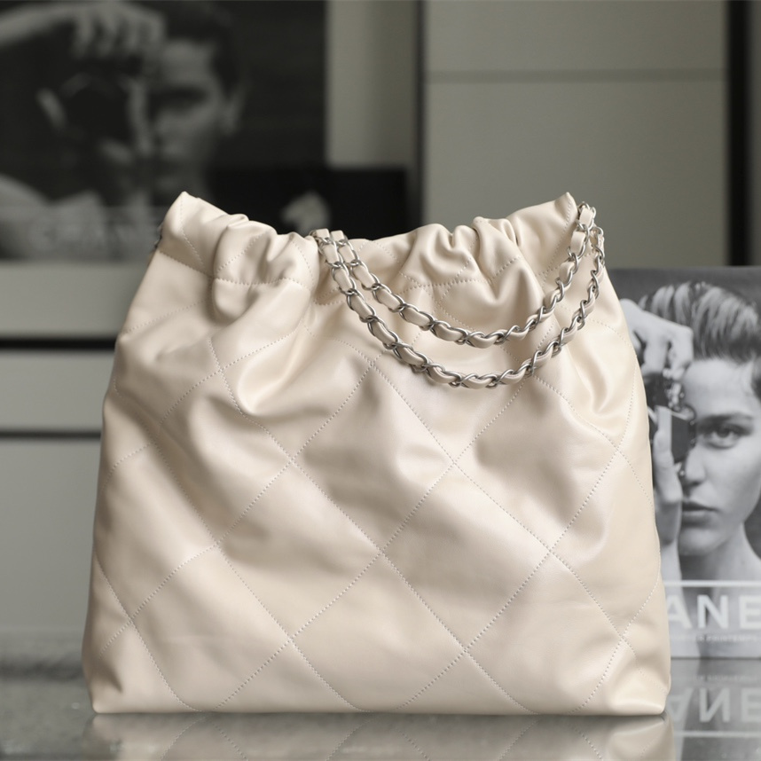 Chanel 香奈兒 Leather Goods
