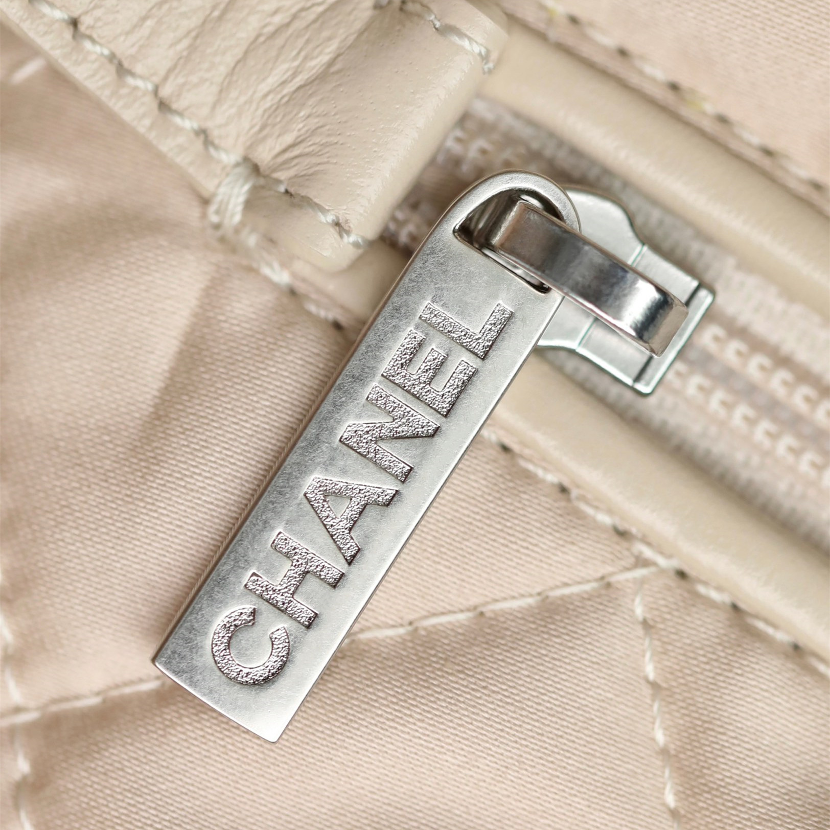 Chanel 香奈兒 Leather Goods