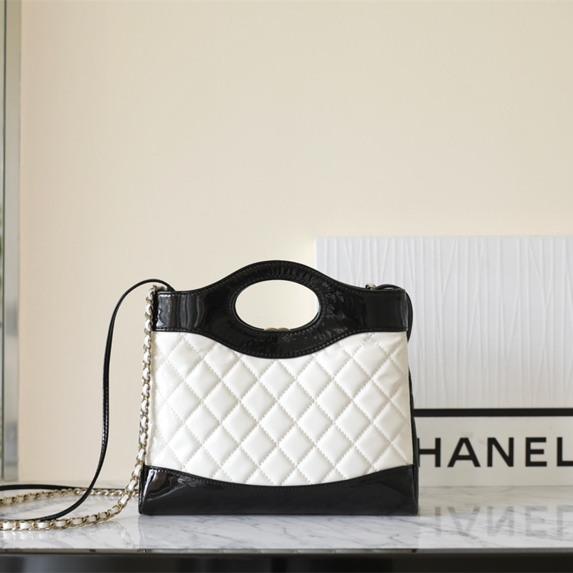 Chanel 香奈兒 Leather Goods