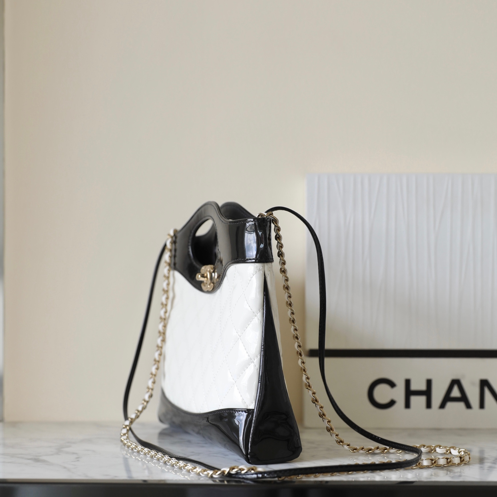Chanel 香奈兒 Leather Goods