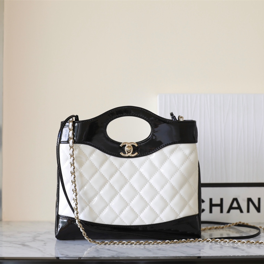 Chanel 香奈兒 Leather Goods