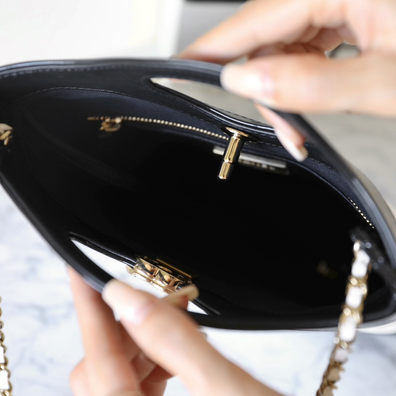 Chanel 香奈兒 Leather Goods