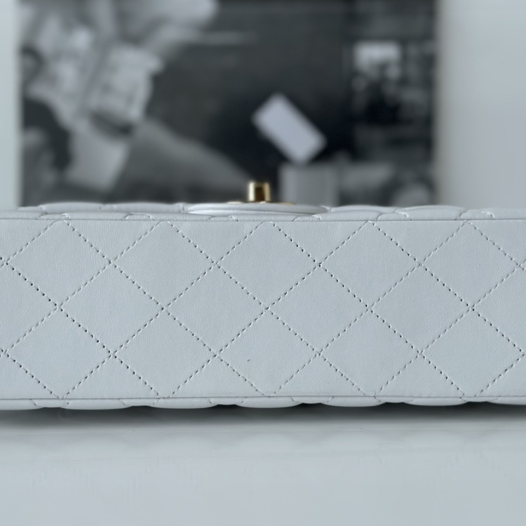 Chanel 香奈兒 Leather Goods