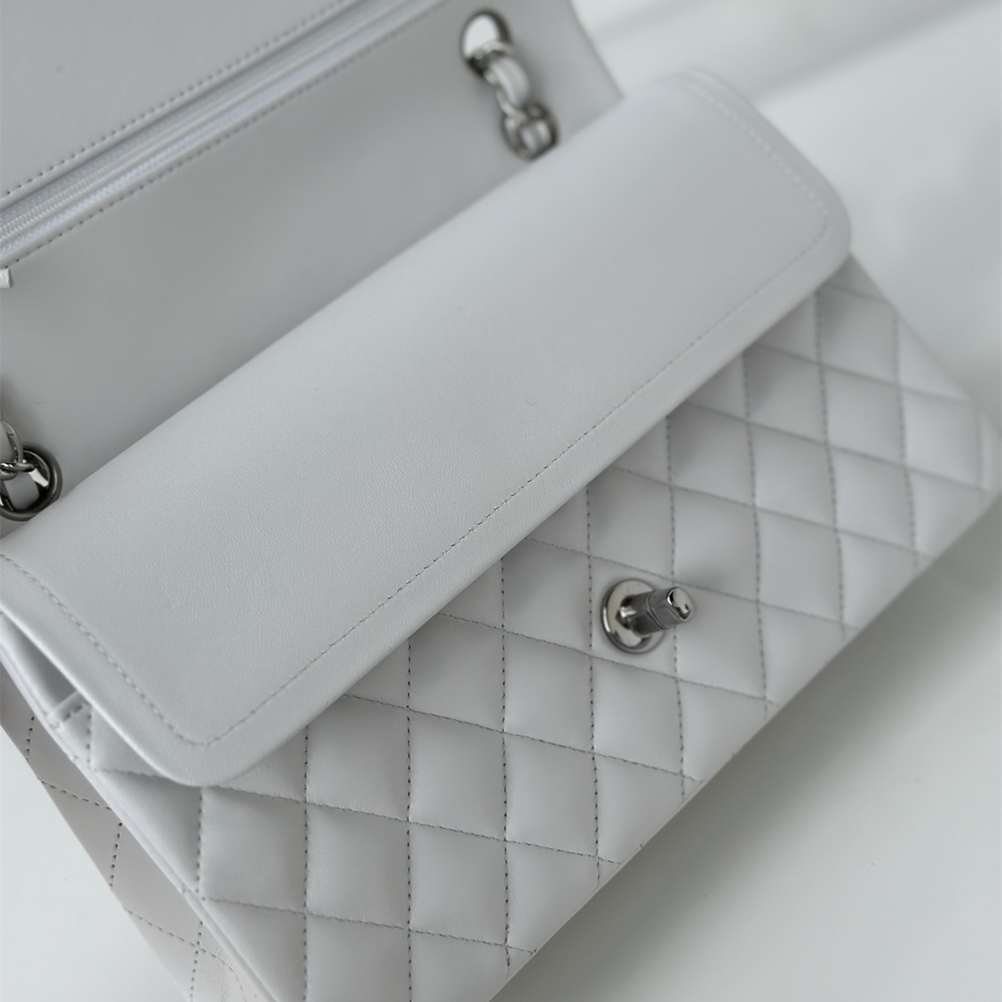 Chanel 香奈兒 Leather Goods