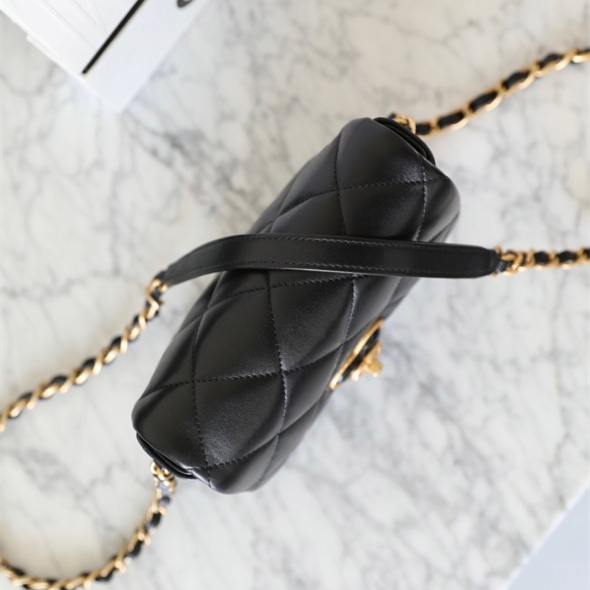 Chanel 香奈兒 Leather Goods