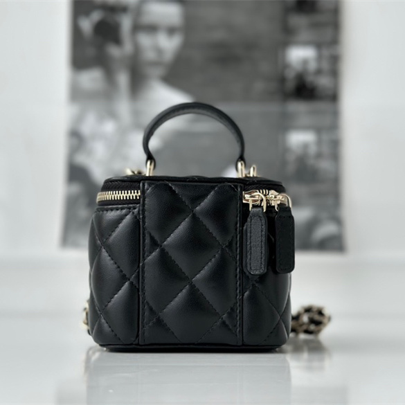Chanel 香奈兒 Leather Goods