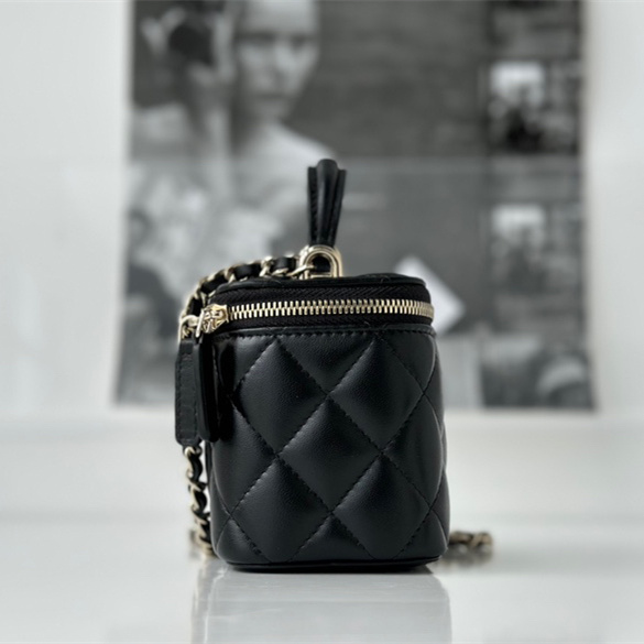 Chanel 香奈兒 Leather Goods