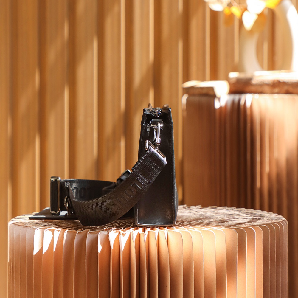 Louis Vuitton 路易威登 Leather Goods