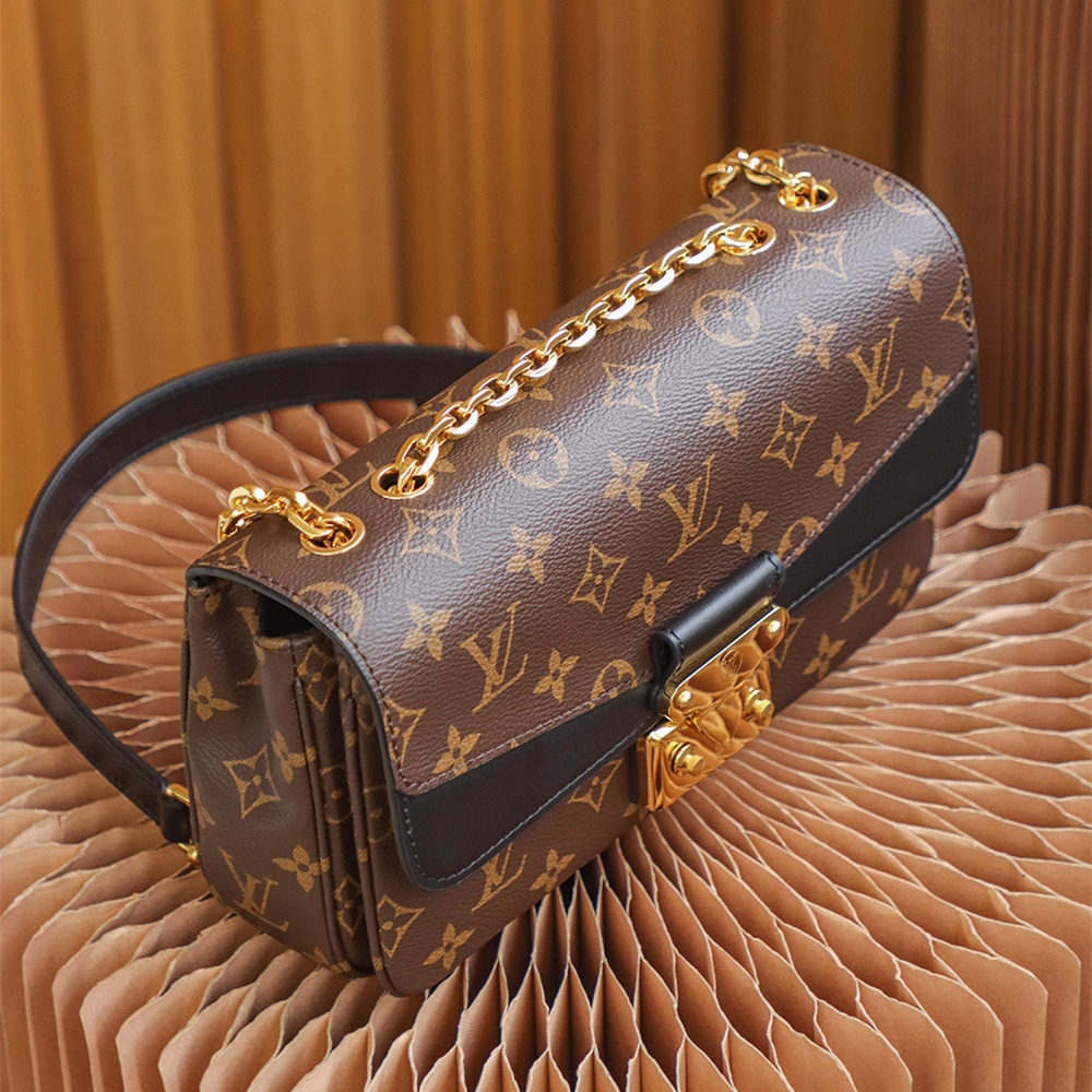 Louis Vuitton 路易威登 Chain Bag