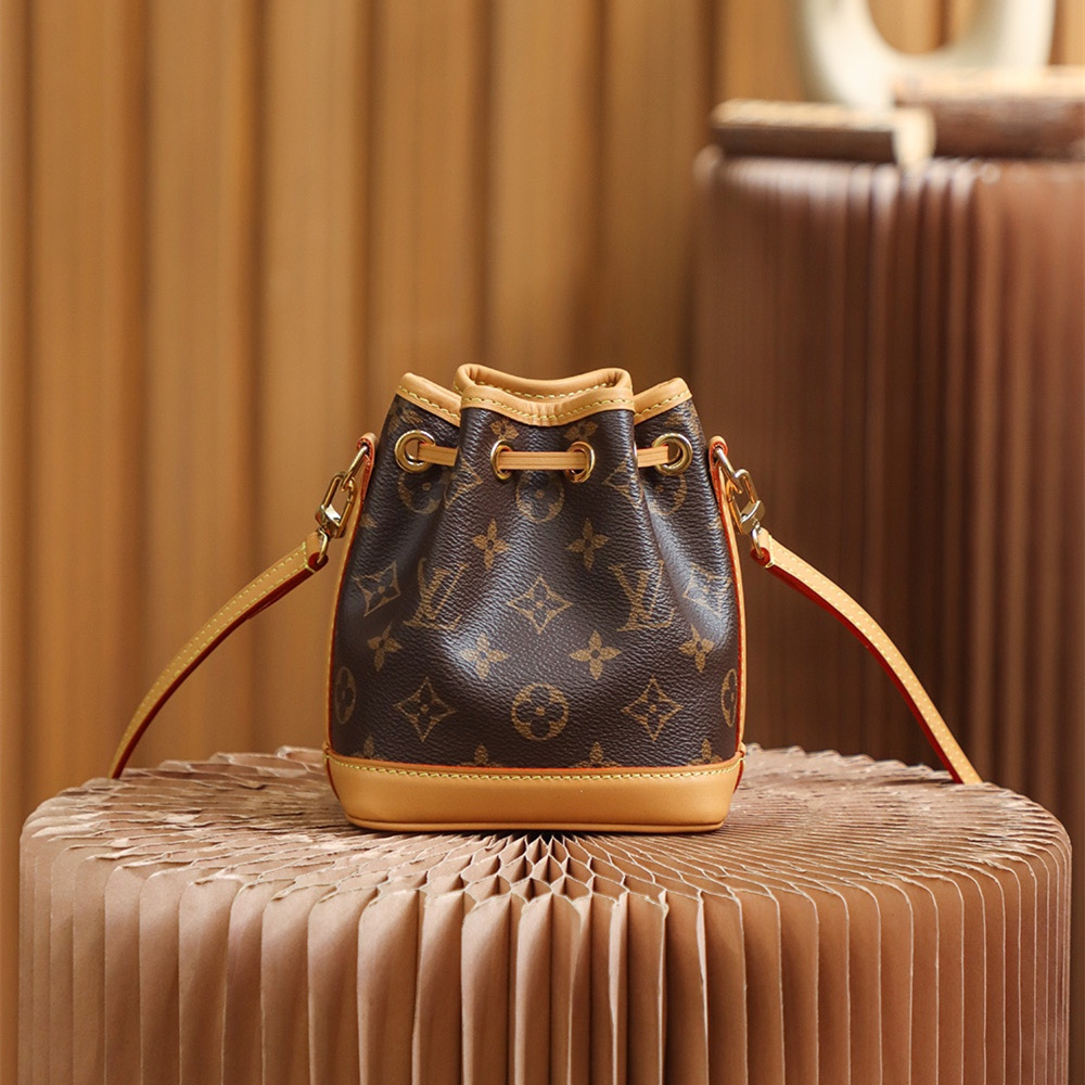 Louis Vuitton 路易威登 Bucket Bag