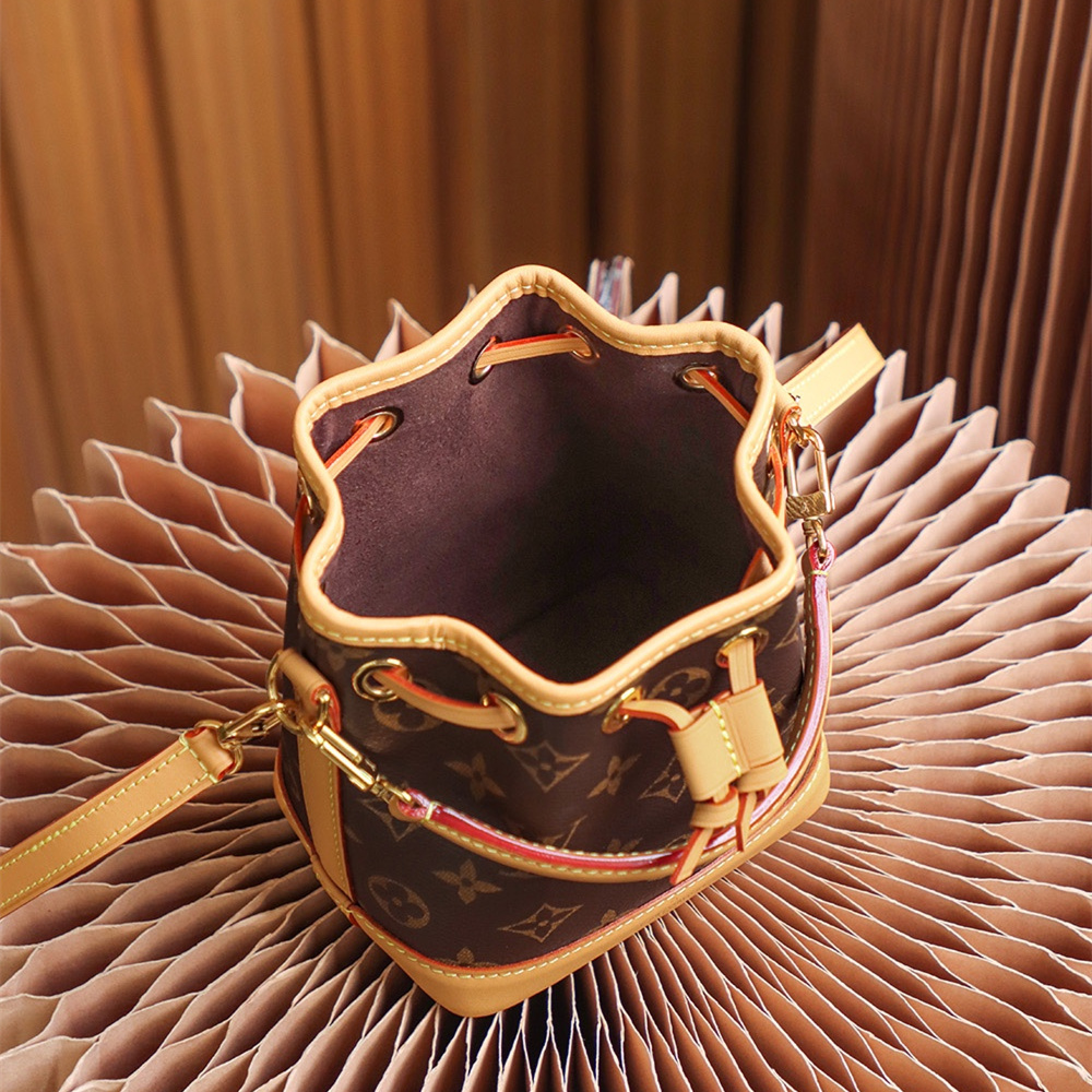 Louis Vuitton 路易威登 Bucket Bag