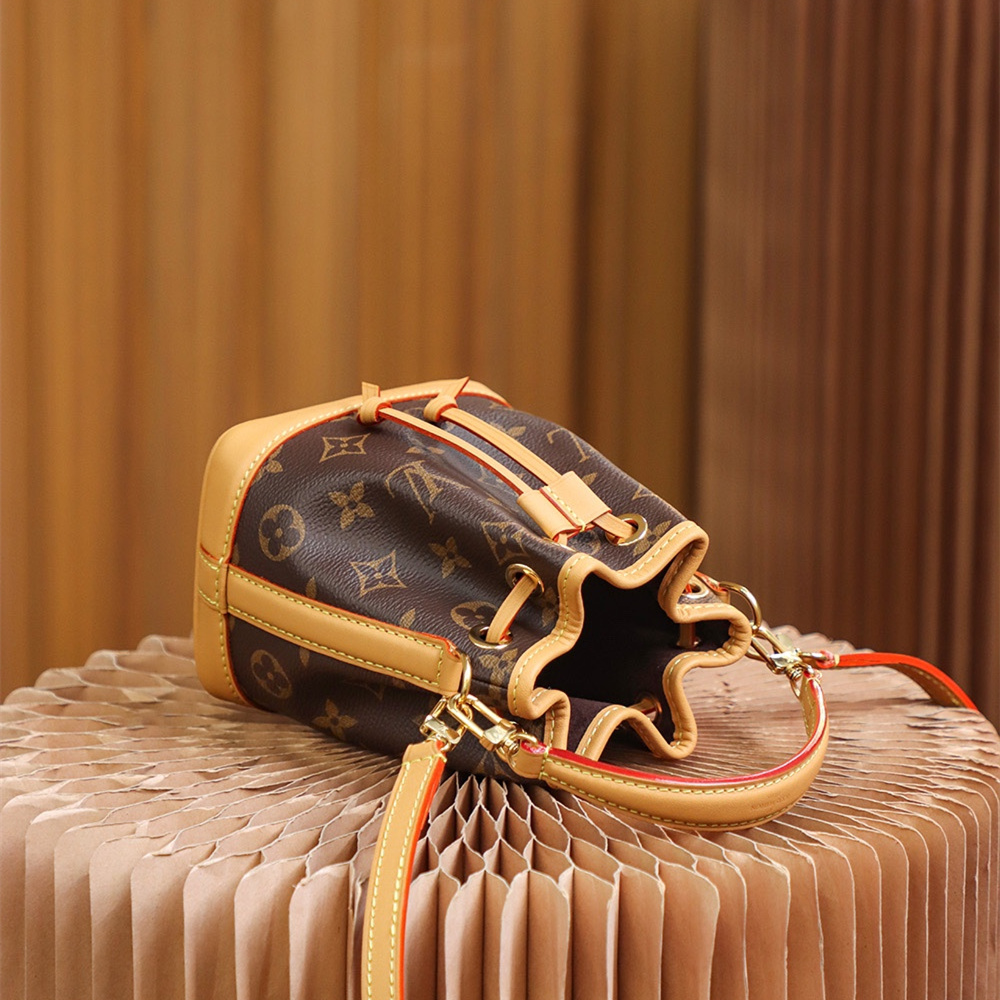 Louis Vuitton 路易威登 Bucket Bag