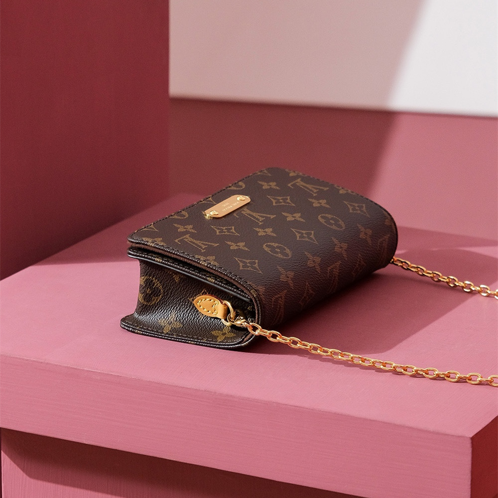 Louis Vuitton 路易威登 Chain Bag