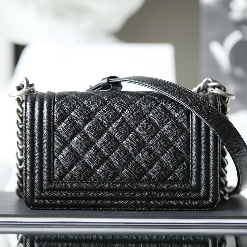 Chanel 香奈兒 Leather Goods