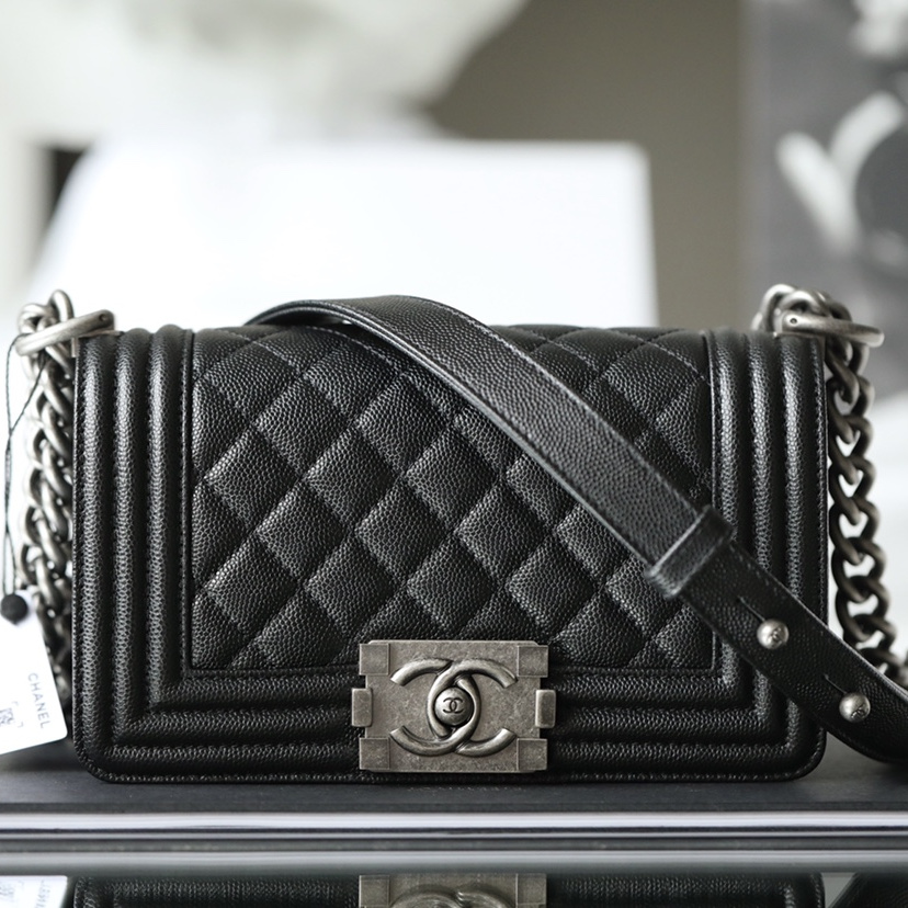 Chanel 香奈兒 Leather Goods