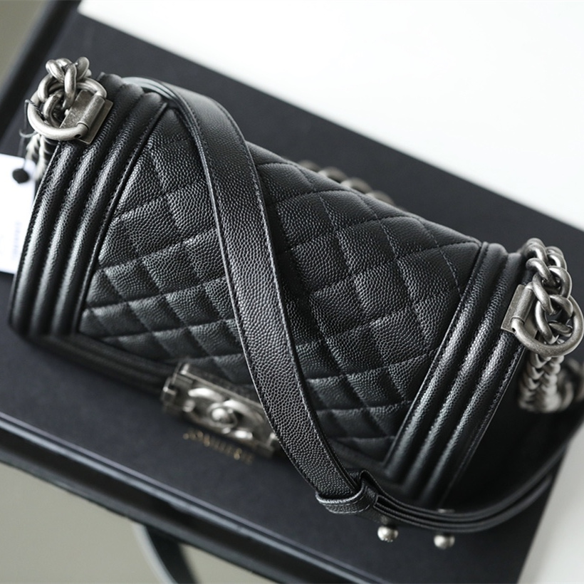 Chanel 香奈兒 Leather Goods
