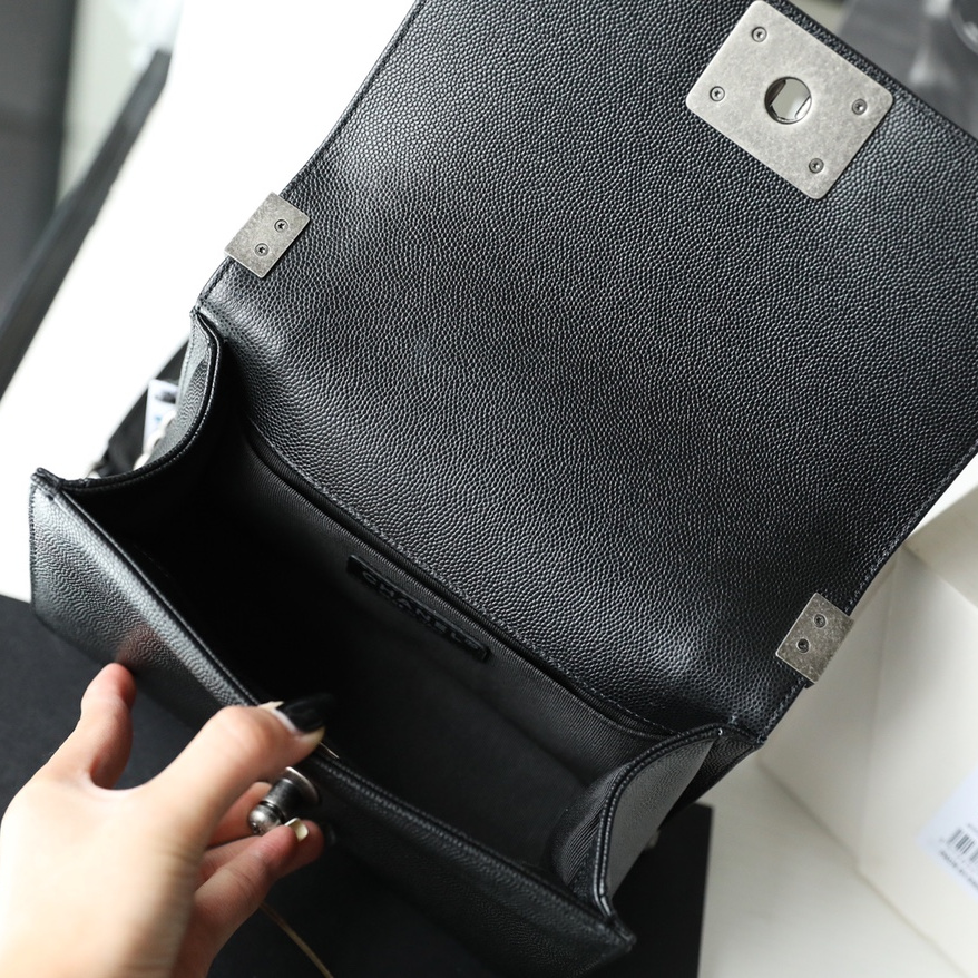 Chanel 香奈兒 Leather Goods