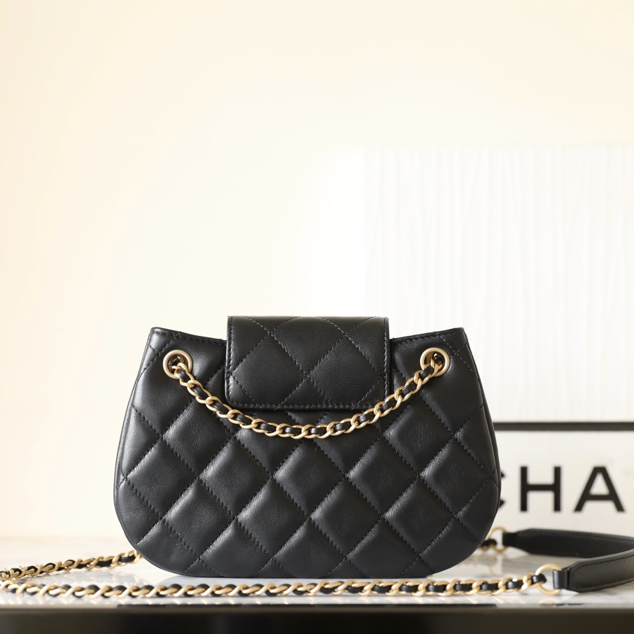 Chanel 香奈兒 Leather Goods