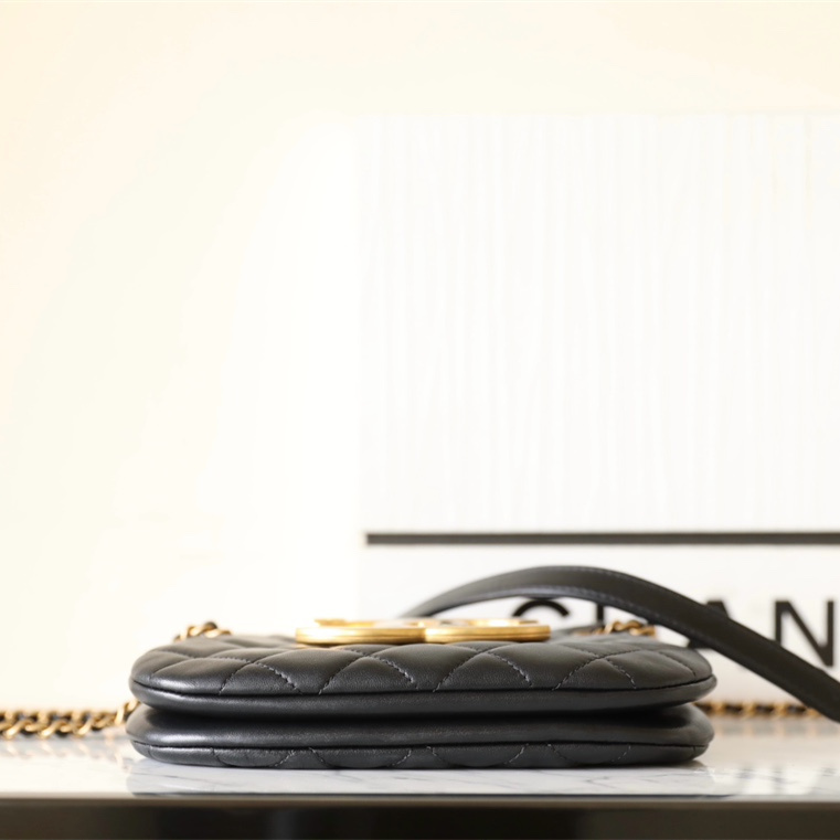 Chanel 香奈兒 Leather Goods