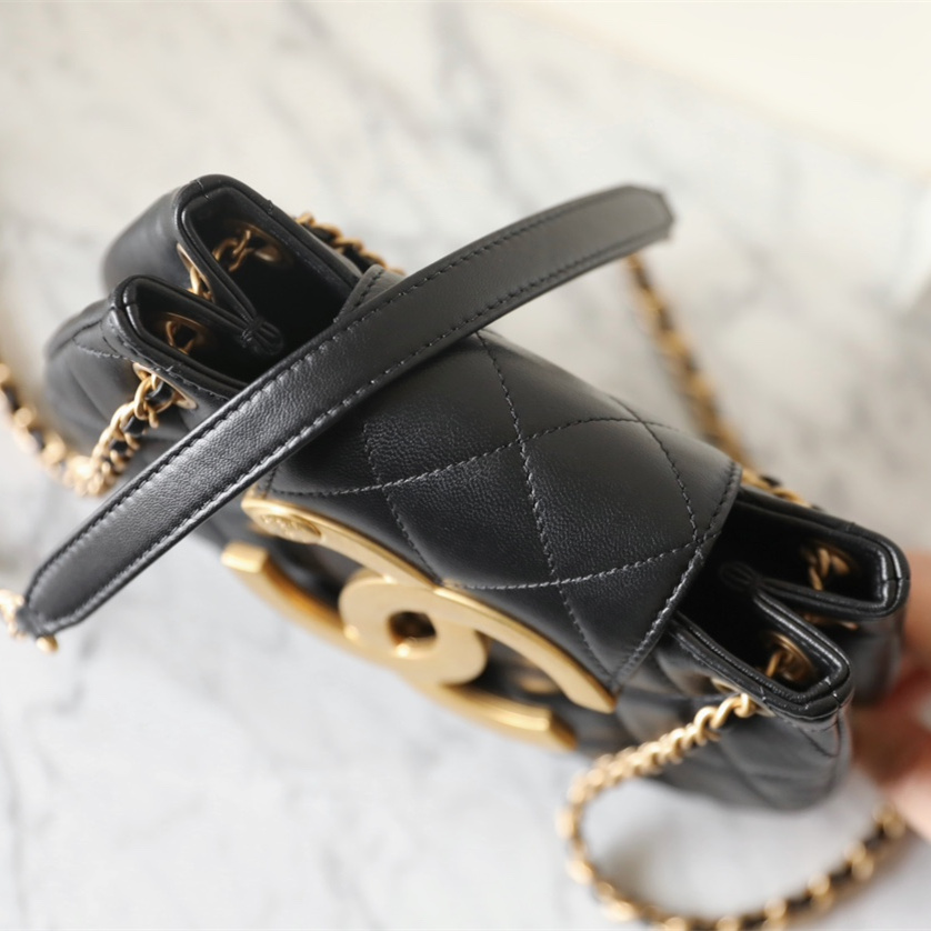 Chanel 香奈兒 Leather Goods