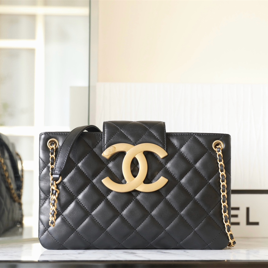 Chanel 香奈兒 Leather Goods