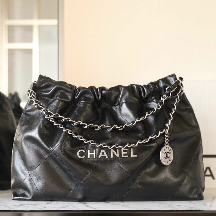 Chanel 香奈兒 Leather Goods