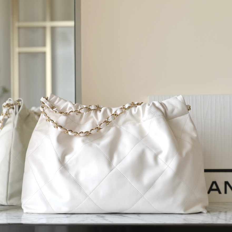 Chanel 香奈兒 Leather Goods