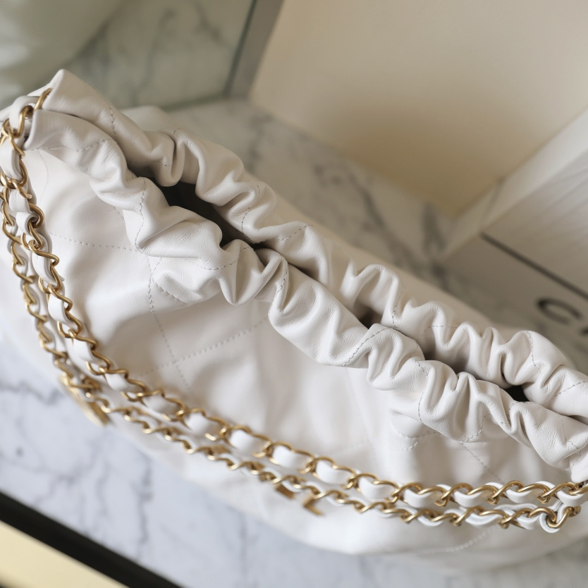 Chanel 香奈兒 Leather Goods