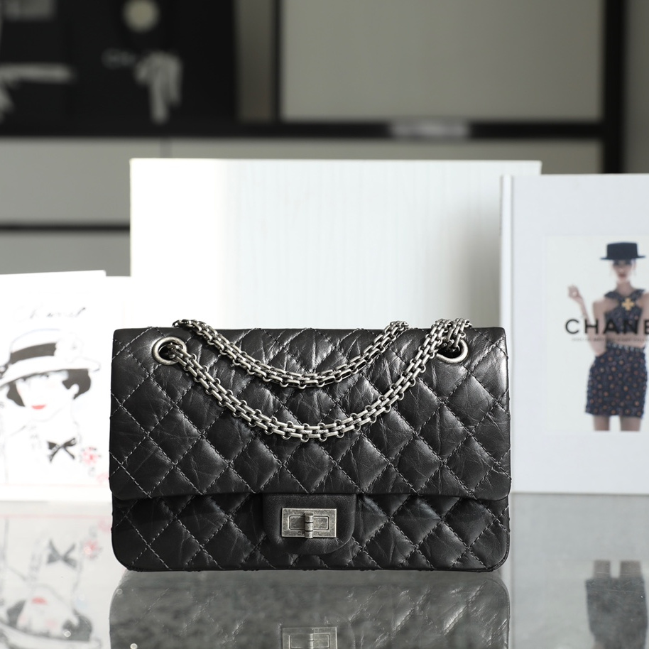 Chanel 香奈兒 Leather Goods