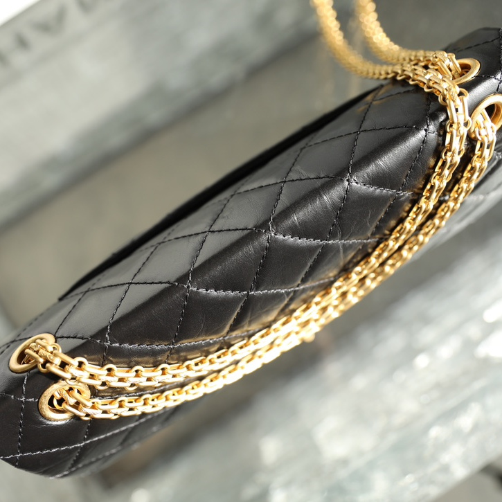 Chanel 香奈兒 Leather Goods
