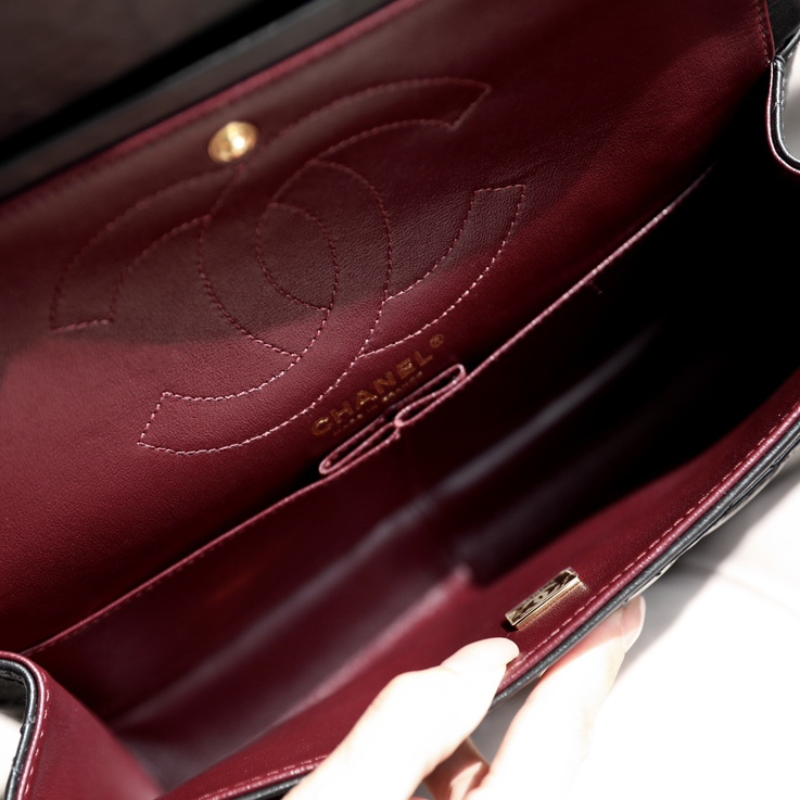 Chanel 香奈兒 Leather Goods