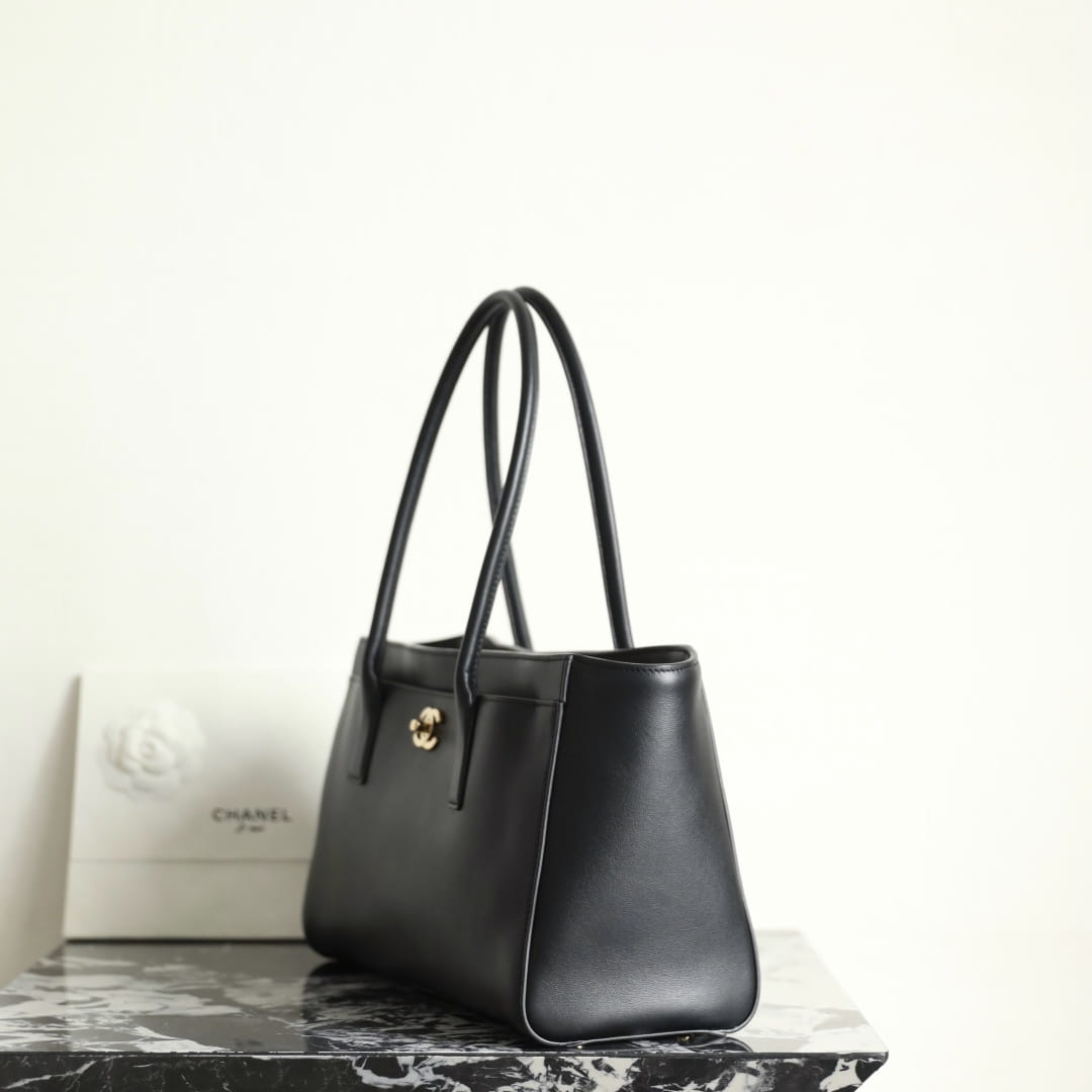 Chanel 香奈兒 Top Handle Bag