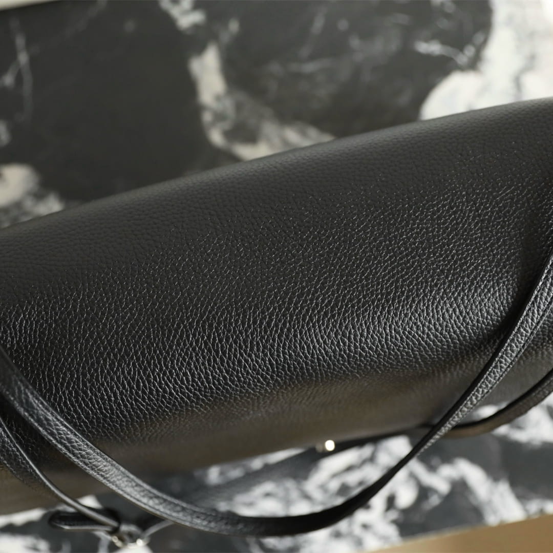 Chanel 香奈兒 Leather Goods