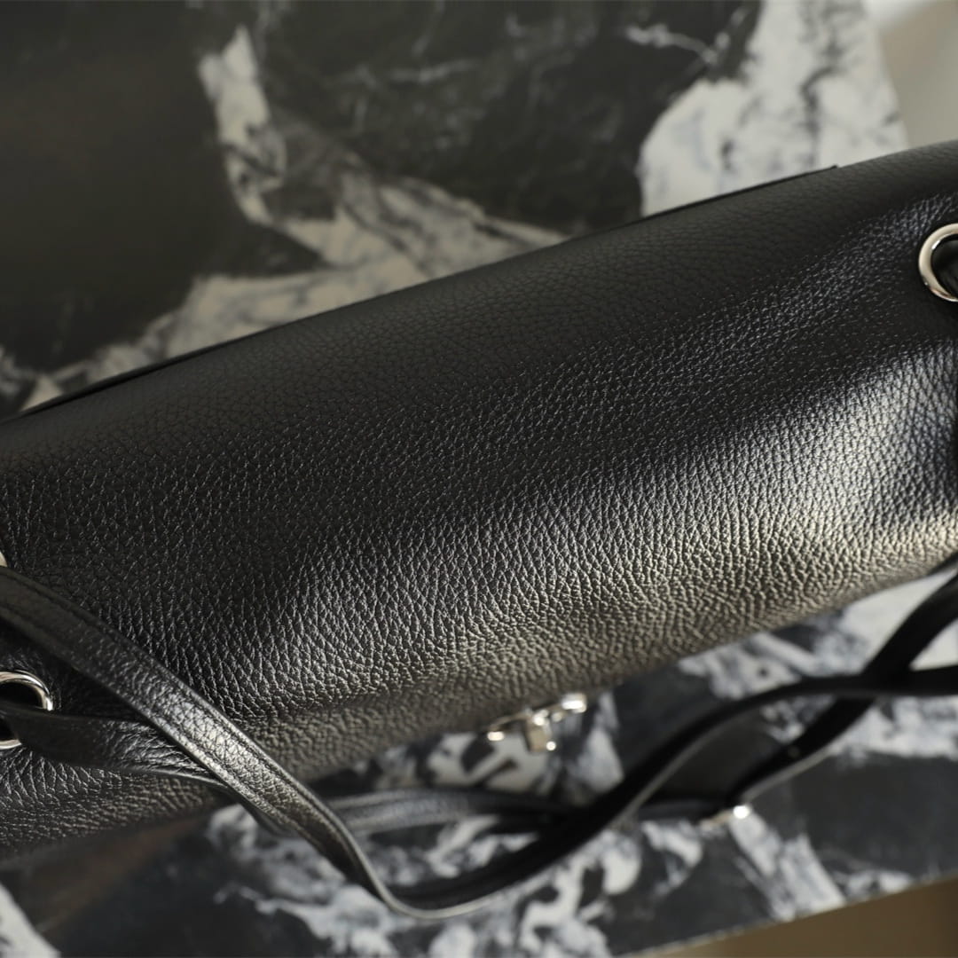 Chanel 香奈兒 Leather Goods