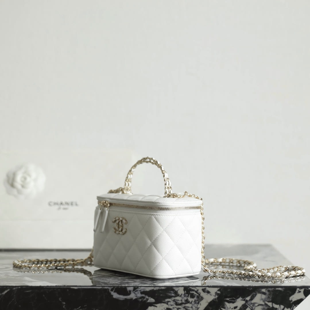 Chanel 香奈兒 Leather Goods