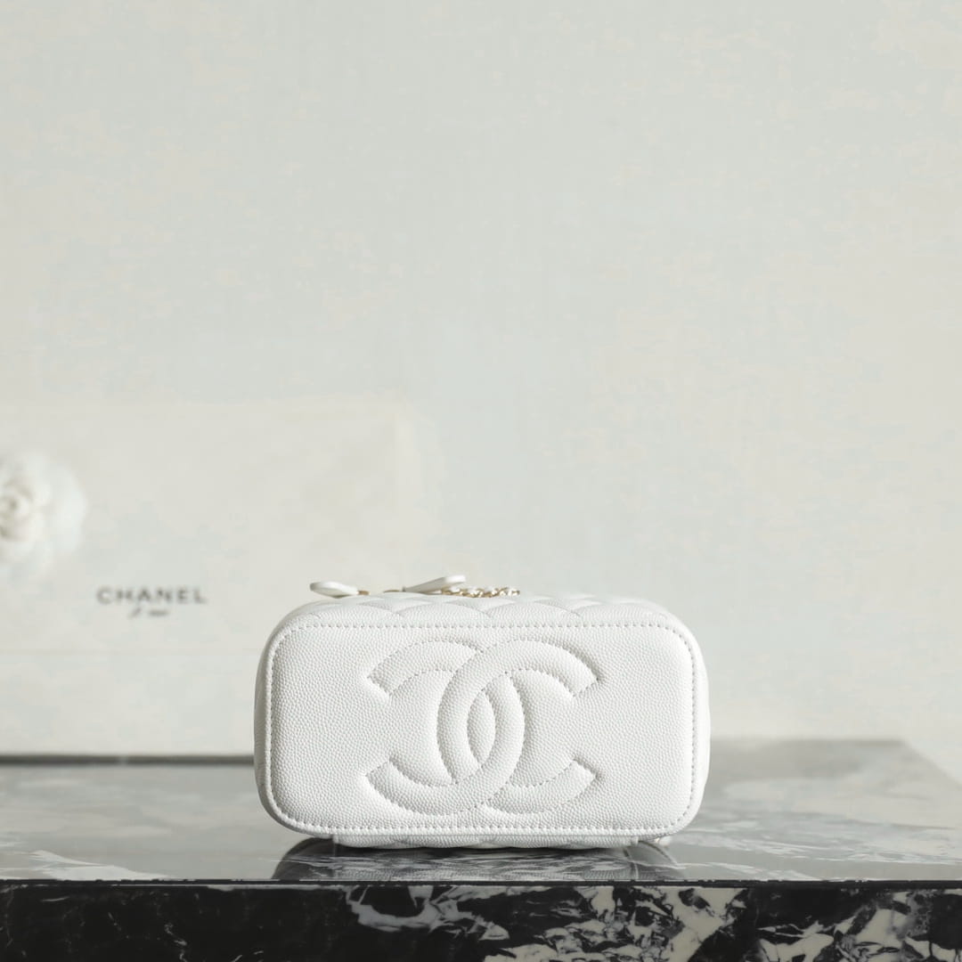 Chanel 香奈兒 Leather Goods