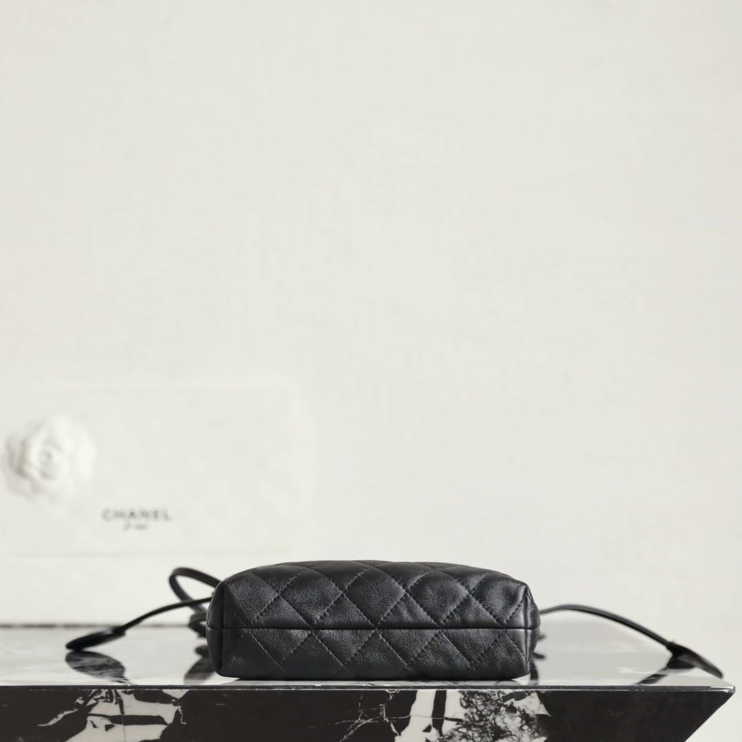 Chanel 香奈兒 Leather Goods