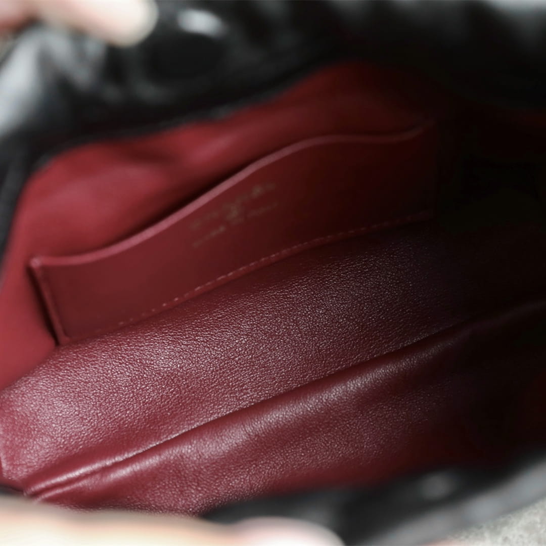 Chanel 香奈兒 Leather Goods