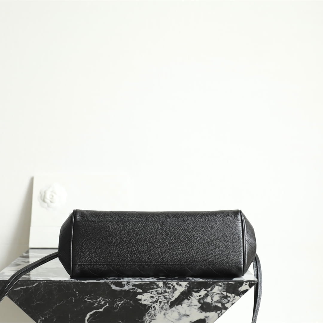 Chanel 香奈兒 Top Handle Bag