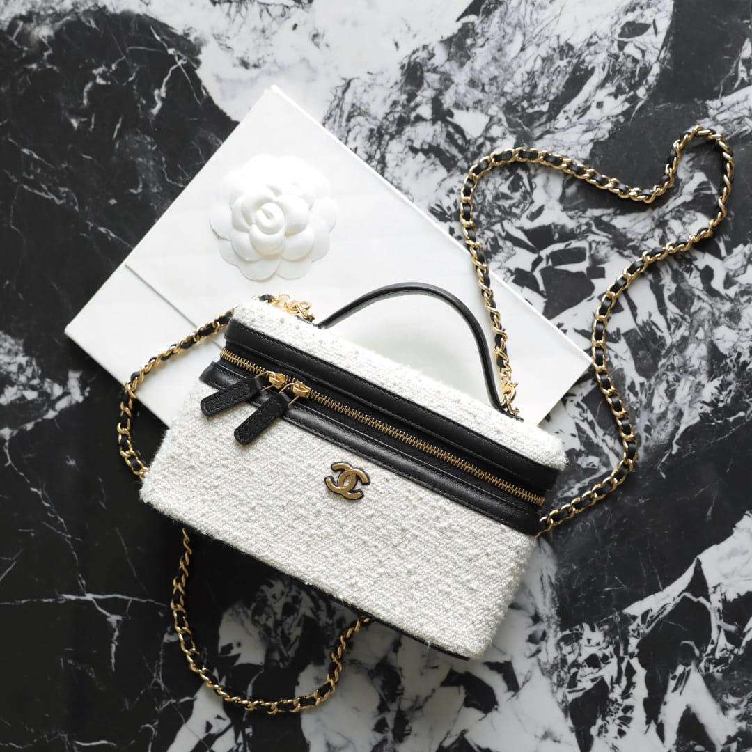 Chanel 香奈兒 Leather Goods