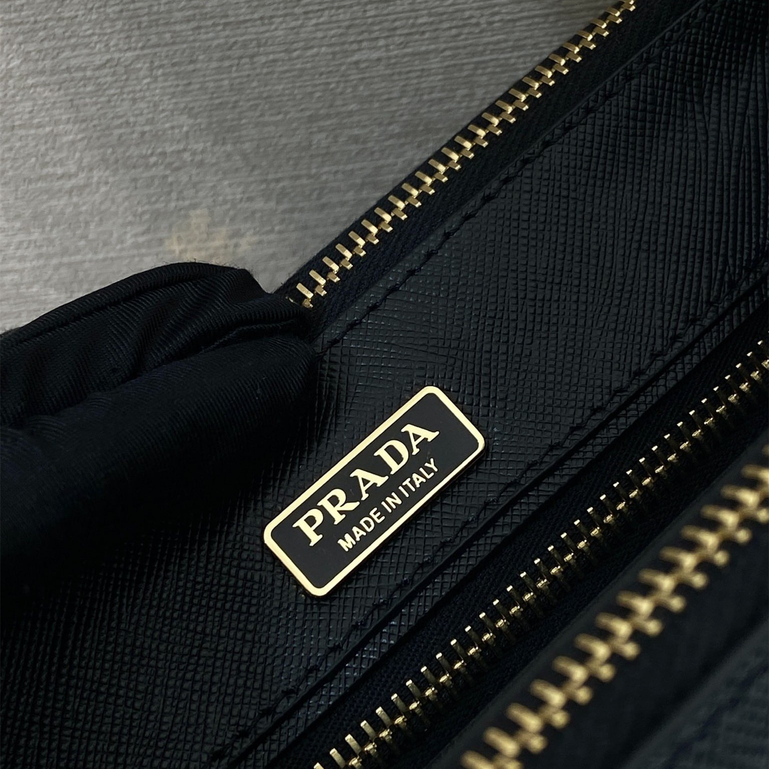 Prada 普拉達 Leather Goods