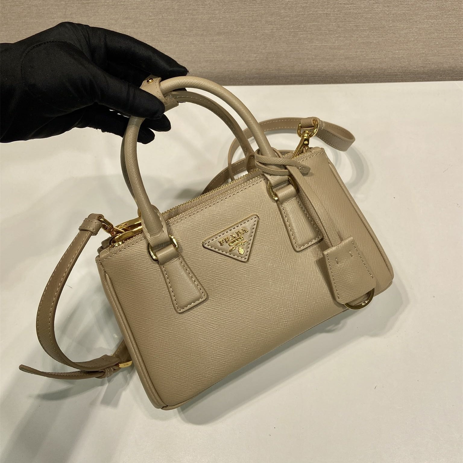 Prada 普拉達 Leather Goods